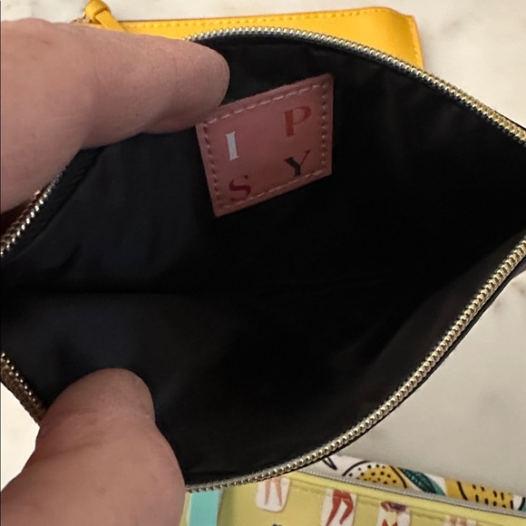 Saks Fifth Avenue Leather Bag & Fun Ipsy Iconic Print Bags • 4 Available • NWOT - Picture 8 of 9